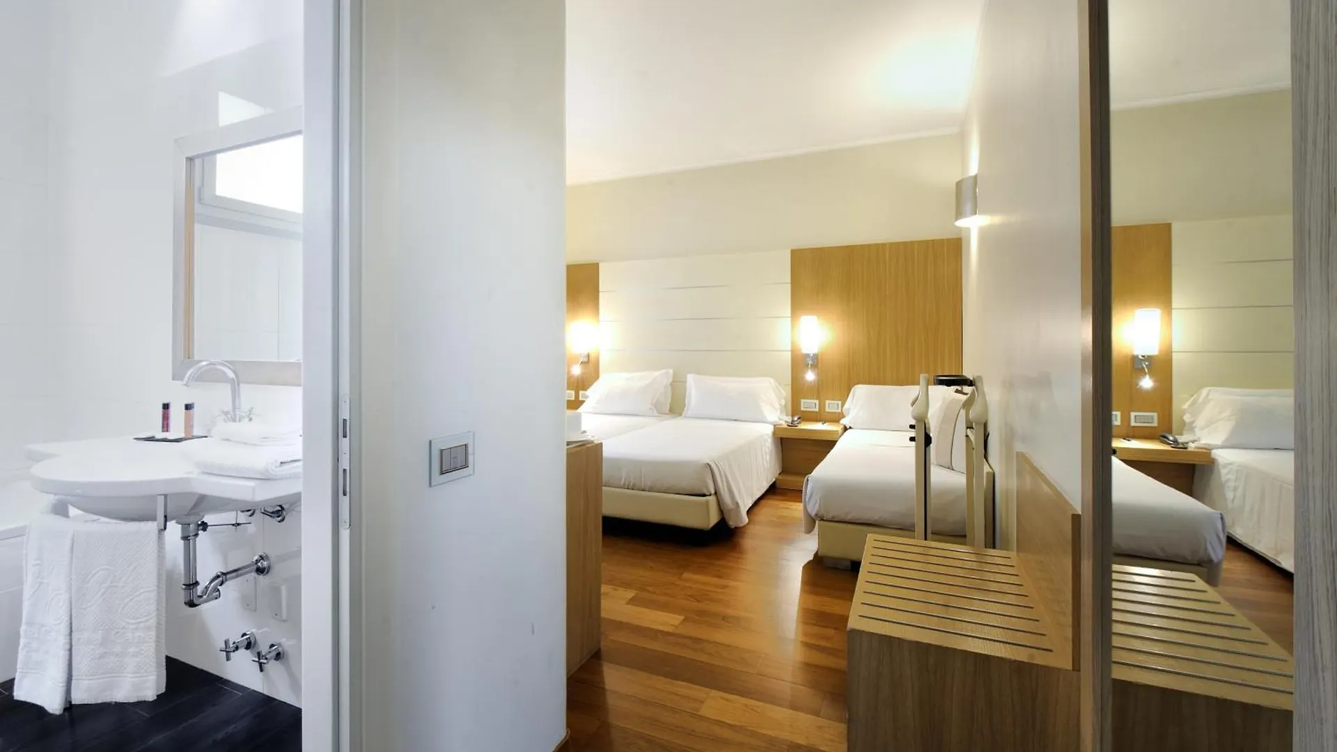 Hotel Canada Milan