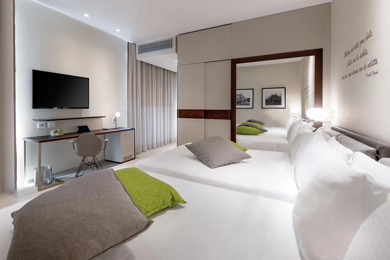 Hotel Canada Milan Italy