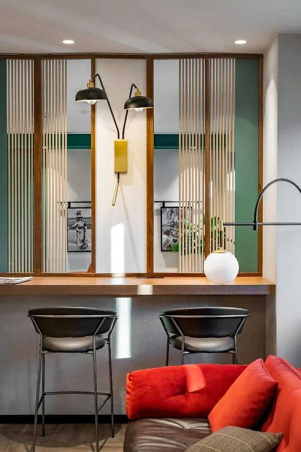 Hotel Canada Milan 3*,  Italy