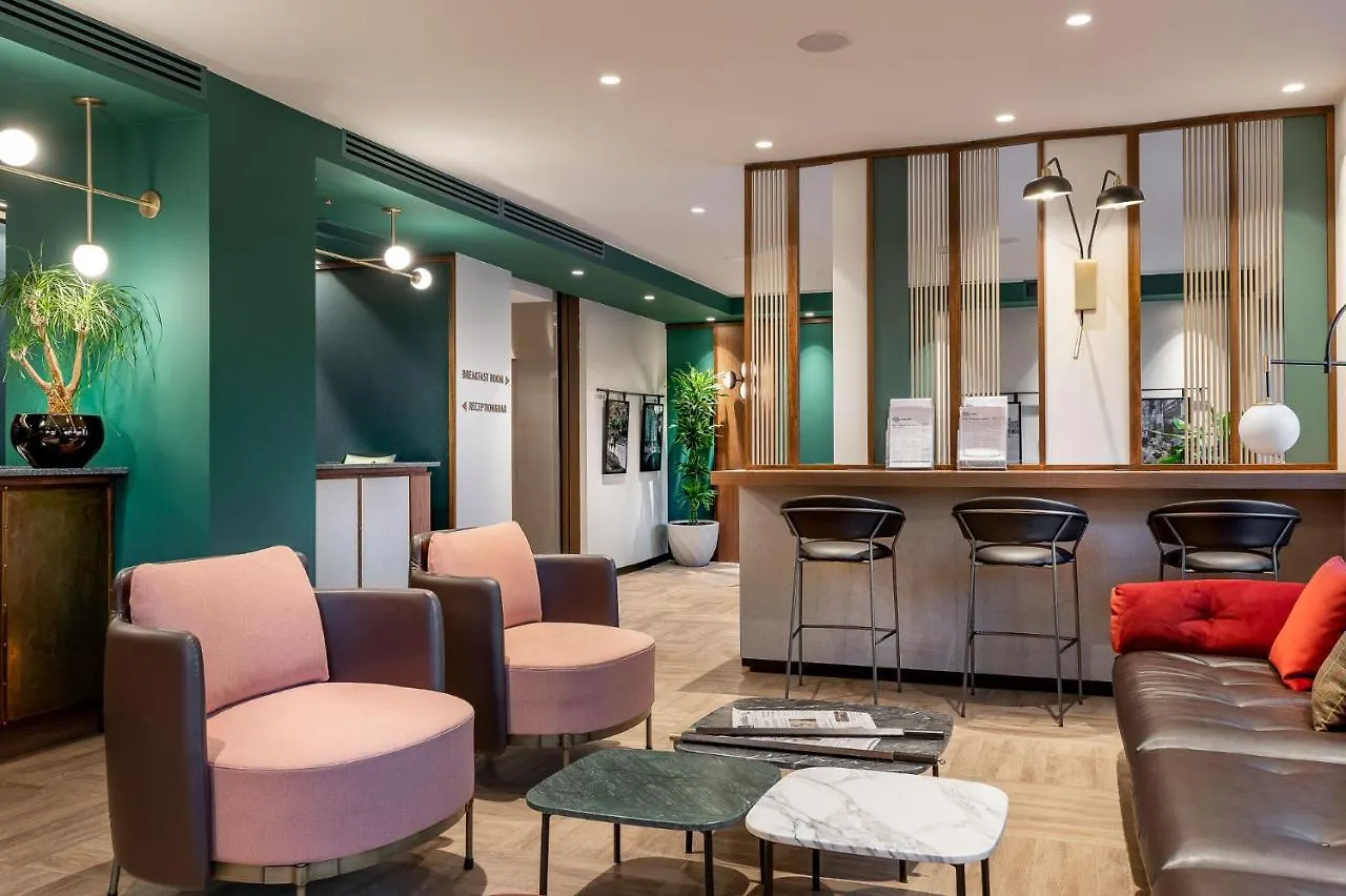 Hotel Canada Milan Italy